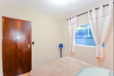 Casa à venda com 120m², 2 quartos e 1 vagaQuarto 2