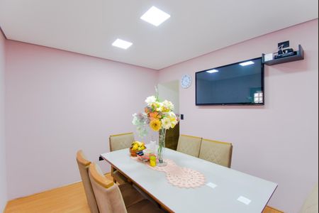 Casa à venda com 120m², 2 quartos e 1 vagaSala de Jantar