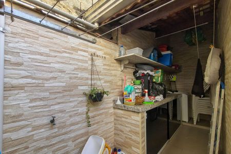 Casa para alugar com 50m², 2 quartos e 1 vaga Casa para alugar com 50m², 2 quartos e 1 vagaQuintal