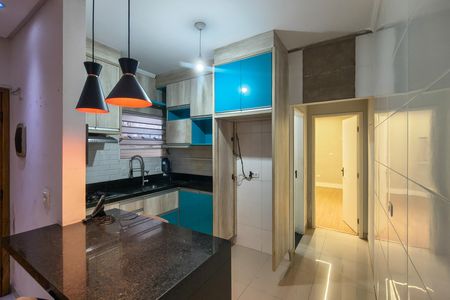 Cozinha de casa para alugar com 2 quartos, 50m² em Jardim Trevo, Praia Grande