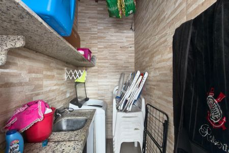 Casa para alugar com 50m², 2 quartos e 1 vaga Casa para alugar com 50m², 2 quartos e 1 vagaÁrea de Serviço