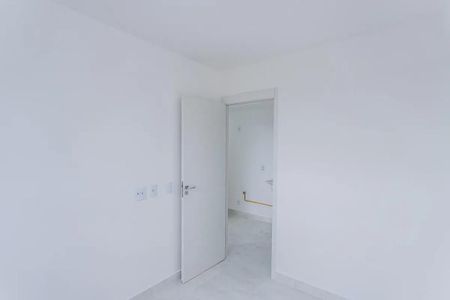 Quarto de apartamento à venda com 2 quartos, 34m² em Moinho Velho, São Paulo