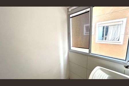 Apartamento para alugar com 42m², 2 quartos e 1 vaga Apartamento para alugar com 42m², 2 quartos e 1 vagaÁrea de Serviço