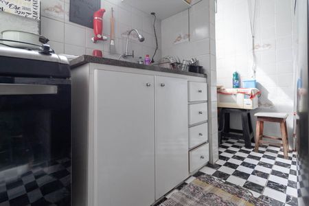 Apartamento à venda com 55m², 2 quartos e 1 vaga Apartamento à venda com 55m², 2 quartos e 1 vagaCozinha e Área de Serviço