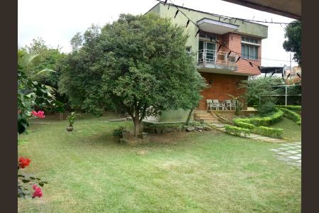 Casa para alugar com 4 quartos, 219m² em Essolândia, Nova Iguaçu