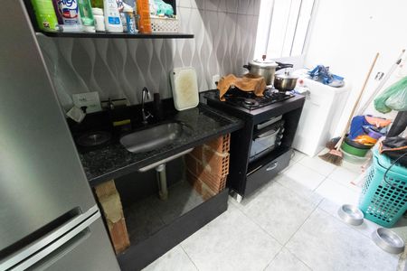 Apartamento à venda com 45m², 2 quartos e 1 vaga Apartamento à venda com 45m², 2 quartos e 1 vagaCozinha e Área de Serviço