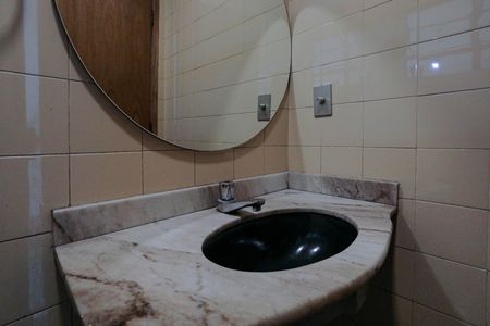 Casa para alugar com 249m², 2 quartos e 2 vagas Casa para alugar com 249m², 2 quartos e 2 vagasLavabo