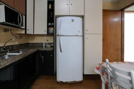 Casa para alugar com 249m², 2 quartos e 2 vagas Casa para alugar com 249m², 2 quartos e 2 vagasCozinha