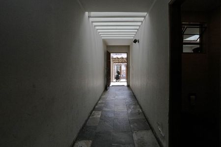 Casa para alugar com 249m², 2 quartos e 2 vagas Casa para alugar com 249m², 2 quartos e 2 vagasCorredor