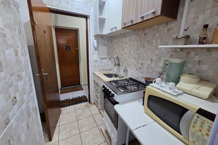 Cozinha de kitnet/studio para alugar com 1 quarto, 35m² em Cidade Ocian, Praia Grande
