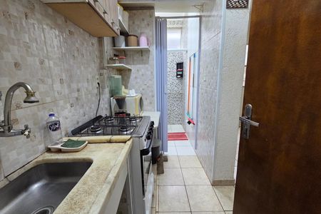 Cozinha de kitnet/studio para alugar com 1 quarto, 35m² em Cidade Ocian, Praia Grande