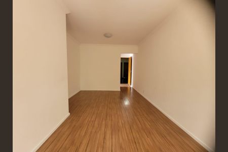 Apartamento à venda com 67m², 1 quarto e 1 vaga Apartamento à venda com 67m², 1 quarto e 1 vagaSala