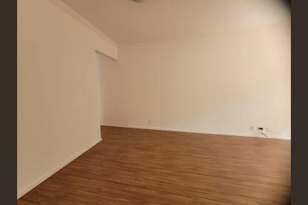 Apartamento à venda com 67m², 1 quarto e 1 vaga Apartamento à venda com 67m², 1 quarto e 1 vagaSala