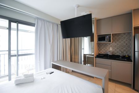 Banheiro de kitnet/studio à venda com 1 quarto, 25m² em Indianópolis, São Paulo