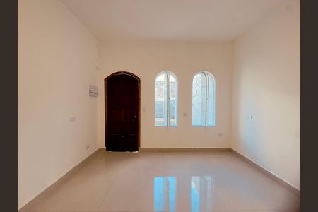 Sala de casa para alugar com 1 quarto, 45m² em Jardim Santa Mena, Guarulhos