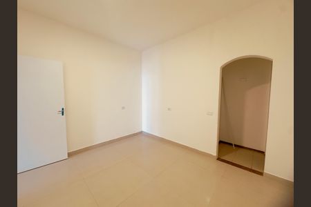 Quarto de casa para alugar com 1 quarto, 45m² em Jardim Santa Mena, Guarulhos