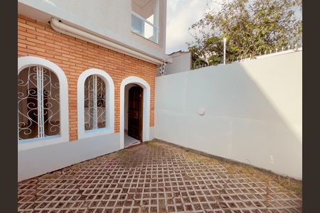 Casa para alugar com 45m², 1 quarto e sem vaga Casa para alugar com 45m², 1 quarto e sem vagaGaragem