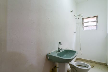 Casa para alugar com 50m², 1 quarto e sem vaga Casa para alugar com 50m², 1 quarto e sem vagaBanheiro