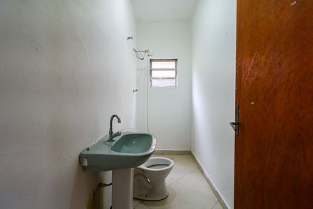 Casa para alugar com 50m², 1 quarto e sem vaga Casa para alugar com 50m², 1 quarto e sem vagaBanheiro