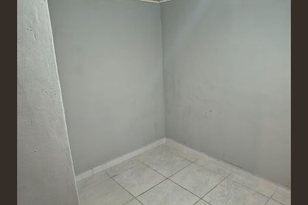 Casa para alugar com 30m², 1 quarto e 1 vaga Casa para alugar com 30m², 1 quarto e 1 vagaQuarto