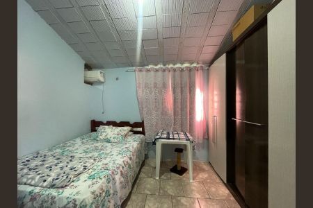 Casa à venda com 250m², 7 quartos e 7 vagas Casa à venda com 250m², 7 quartos e 7 vagasCasa 2 - Quarto