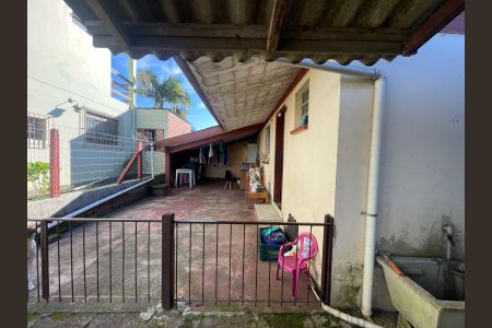 Fachada de casa à venda com 7 quartos, 250m² em Canudos, Novo Hamburgo