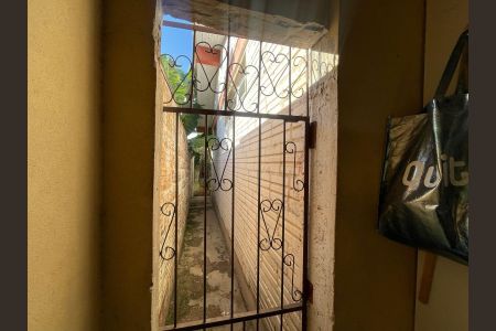 Casa à venda com 250m², 7 quartos e 7 vagas Casa à venda com 250m², 7 quartos e 7 vagasFachada