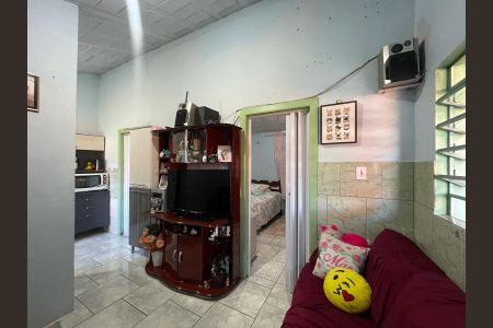 Casa à venda com 250m², 7 quartos e 7 vagas Casa à venda com 250m², 7 quartos e 7 vagasCasa 2 - Sala