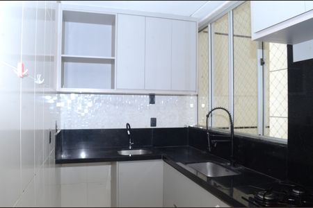 Apartamento para alugar com 80m², 2 quartos e 2 vagasCozinha e Área de Serviço