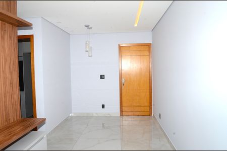 Sala de apartamento para alugar com 2 quartos, 80m² em Ana Lúcia, Belo Horizonte