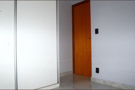 Apartamento para alugar com 80m², 2 quartos e 2 vagasQuarto 2 - Suíte