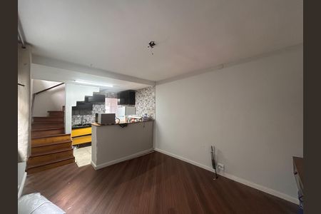 Sala  de casa para alugar com 3 quartos, 145m² em Jardim Pedreira, São Paulo