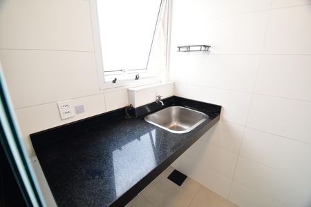Apartamento para alugar com 55m², 2 quartos e 1 vagaÁrea de Serviço
