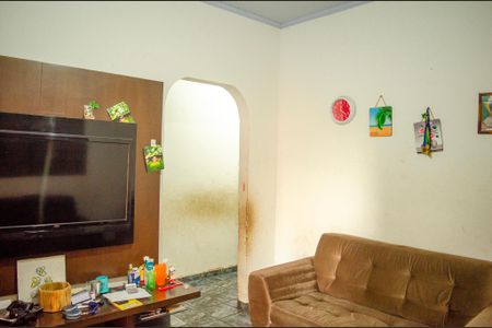 Sala de casa para alugar com 2 quartos, 487m² em Residencial Mar Del Plata, Goiânia