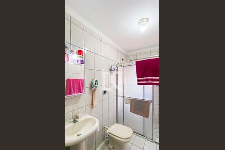 Casa à venda com 240m², 4 quartos e 1 vaga Casa à venda com 240m², 4 quartos e 1 vagaBanheiro