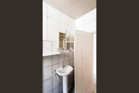 Casa à venda com 240m², 4 quartos e 1 vaga Casa à venda com 240m², 4 quartos e 1 vagaBanheiro