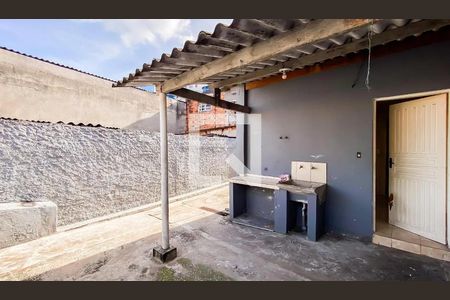 Casa à venda com 240m², 4 quartos e 1 vaga Casa à venda com 240m², 4 quartos e 1 vagaÁrea de Serviço