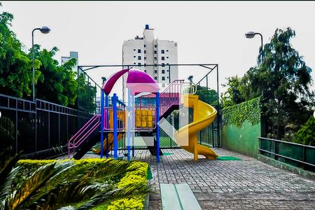 Apartamento para alugar com 69m², 3 quartos e 1 vaga Apartamento para alugar com 69m², 3 quartos e 1 vagaÁrea comum - Playground