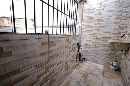 Casa para alugar com 60m², 2 quartos e 1 vaga Casa para alugar com 60m², 2 quartos e 1 vagaÁrea de Serviço