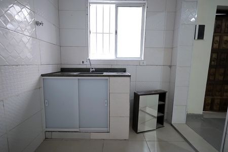 Casa para alugar com 60m², 2 quartos e 1 vaga Casa para alugar com 60m², 2 quartos e 1 vagaCozinha