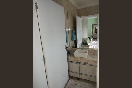 Casa para alugar com 172m², 4 quartos e 4 vagas Casa para alugar com 172m², 4 quartos e 4 vagasBanheiro