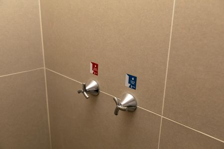 Apartamento à venda com 56m², 2 quartos e 1 vaga Apartamento à venda com 56m², 2 quartos e 1 vagaBANHEIRO SOCIAL