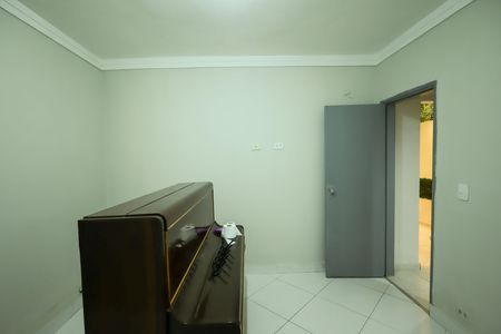 Casa para alugar com 150m², 2 quartos e 2 vagas Casa para alugar com 150m², 2 quartos e 2 vagasQuarto 1