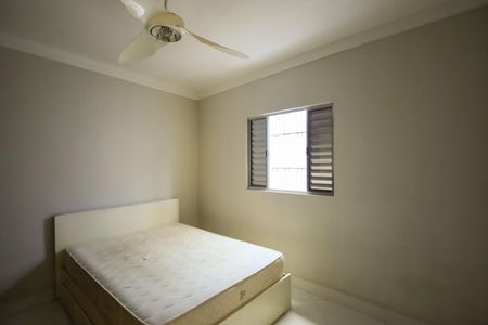 Casa para alugar com 150m², 2 quartos e 2 vagas Casa para alugar com 150m², 2 quartos e 2 vagasQuarto 2