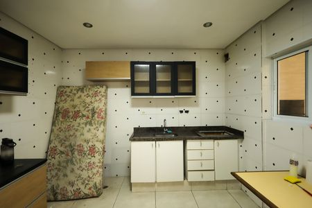 Casa para alugar com 150m², 2 quartos e 2 vagas Casa para alugar com 150m², 2 quartos e 2 vagasCozinha
