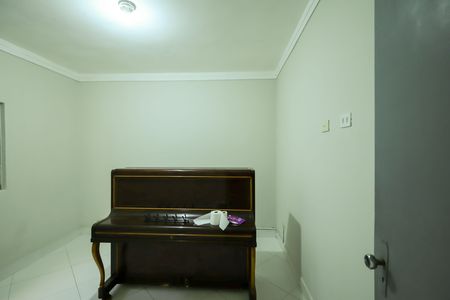 Quarto 1 de casa para alugar com 2 quartos, 150m² em Vila Marari, São Paulo