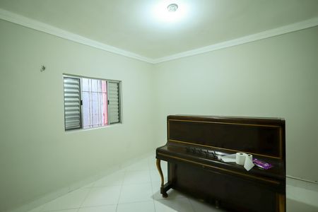 Casa para alugar com 150m², 2 quartos e 2 vagas Casa para alugar com 150m², 2 quartos e 2 vagasQuarto 1