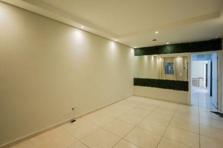 Sala de casa para alugar com 2 quartos, 150m² em Vila Marari, São Paulo