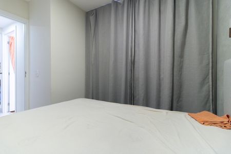Quarto 1 de apartamento para alugar com 2 quartos, 32m² em Parque Fongaro, São Paulo