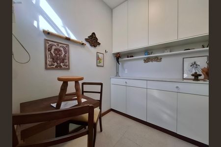 Apartamento à venda com 100m², 3 quartos e sem vaga Apartamento à venda com 100m², 3 quartos e sem vagaÁrea de serviço